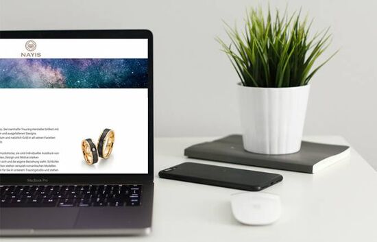 Webdesign für Juwelier Nayis in Berlin Friedrichshain, Ansicht Laptop